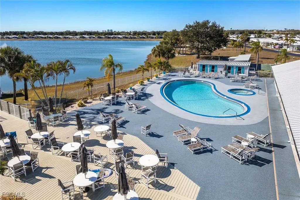 5252 Fiddleleaf Drive Fort Myers FL 33905