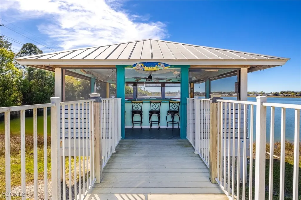 5252 Fiddleleaf Drive Fort Myers FL 33905