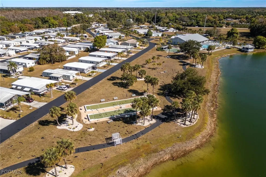 5252 Fiddleleaf Drive Fort Myers FL 33905