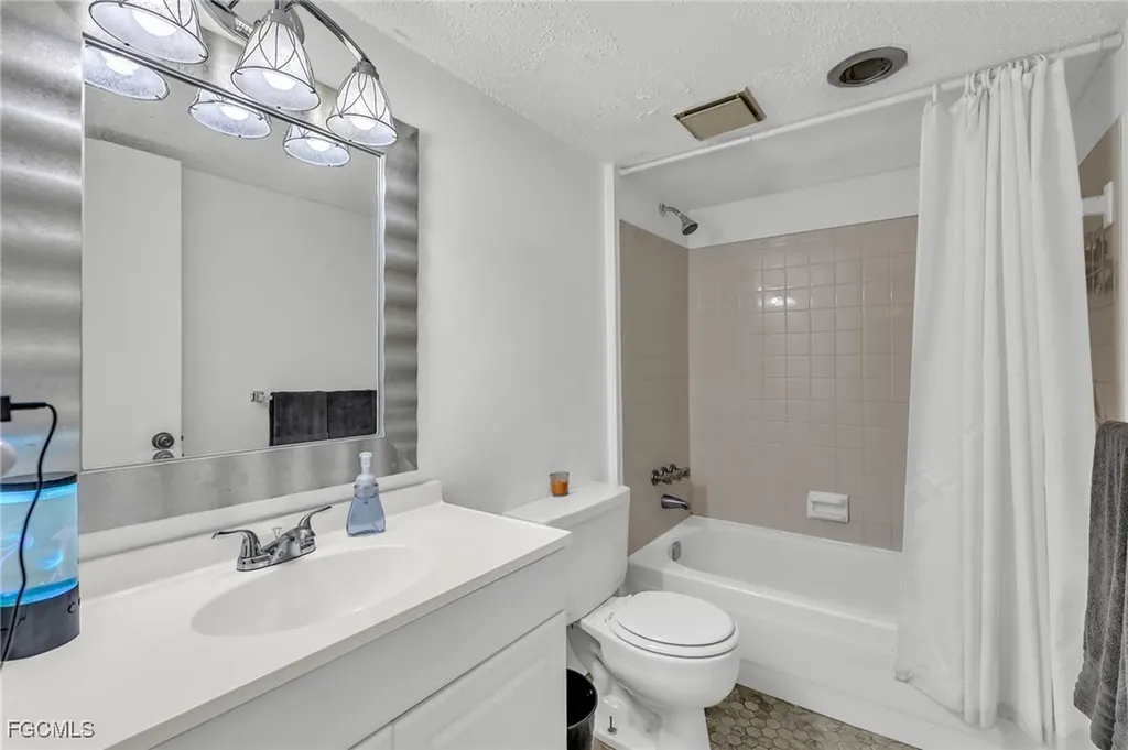 10772 La Placida Drive Coral Springs FL 33065-3796