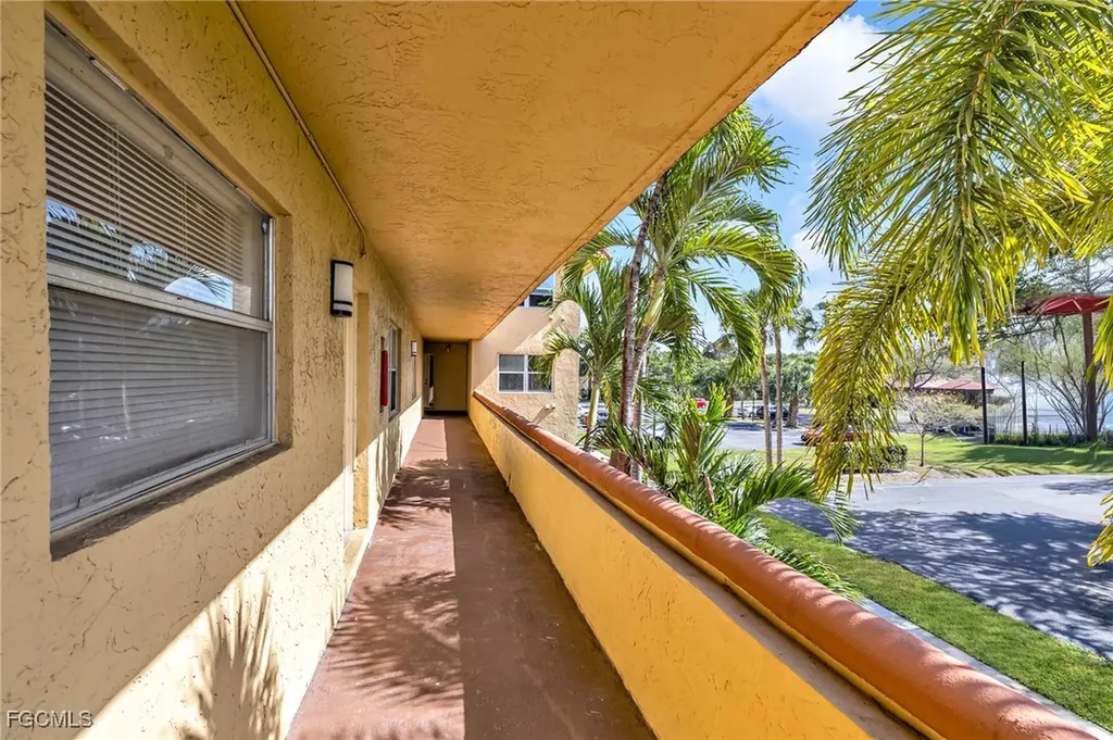 10772 La Placida Drive Coral Springs FL 33065-3796