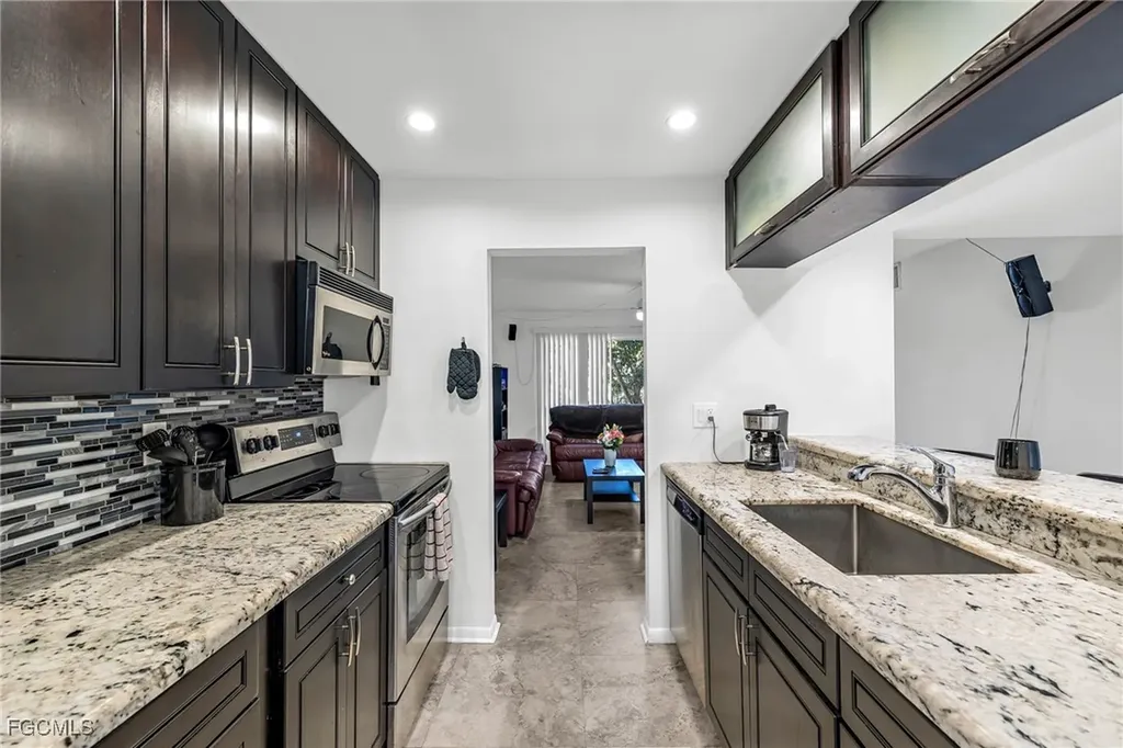 10772 La Placida Drive Coral Springs FL 33065-3796