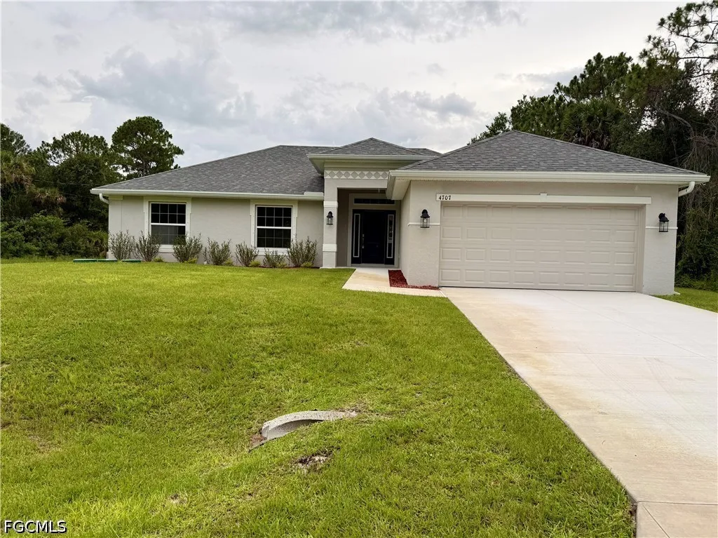 4707 Ruth Avenue N Lehigh Acres FL 33971