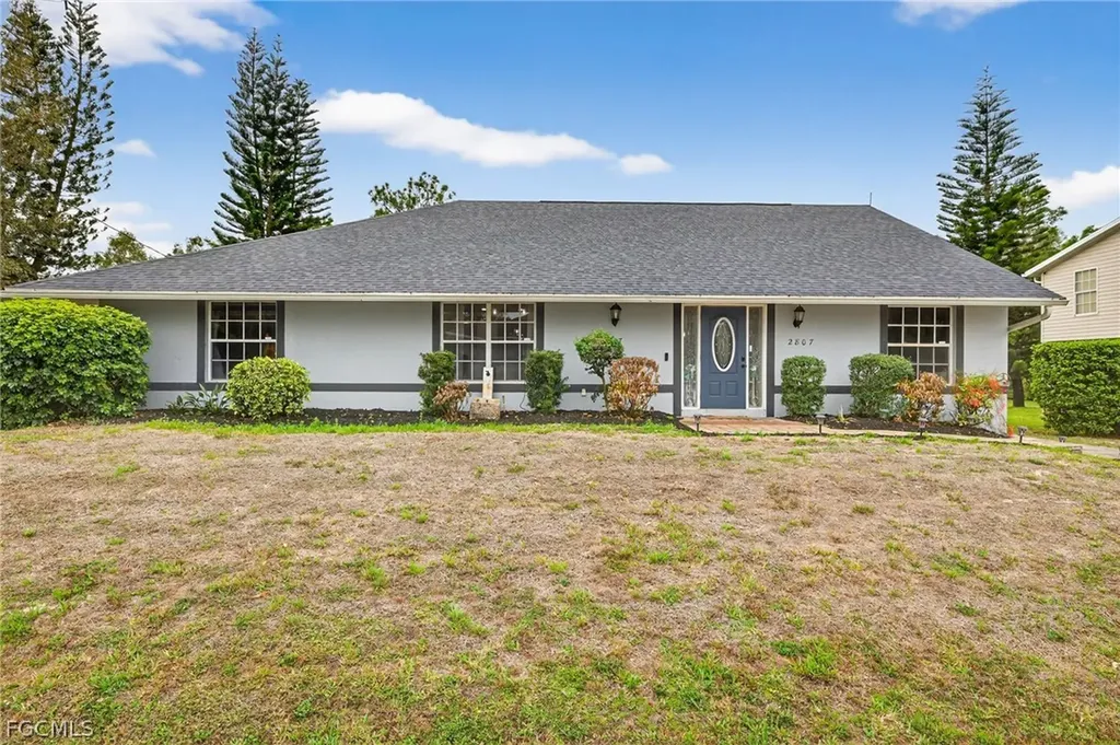2807 52nd Street SW Lehigh Acres FL 33976