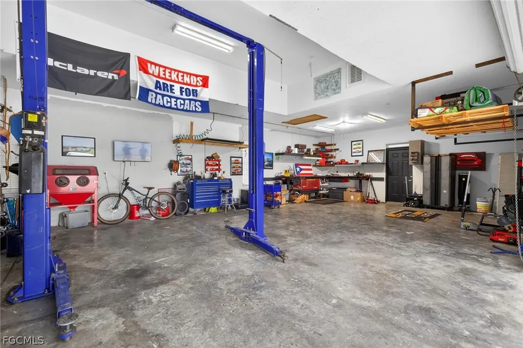 2807 52nd Street SW Lehigh Acres FL 33976