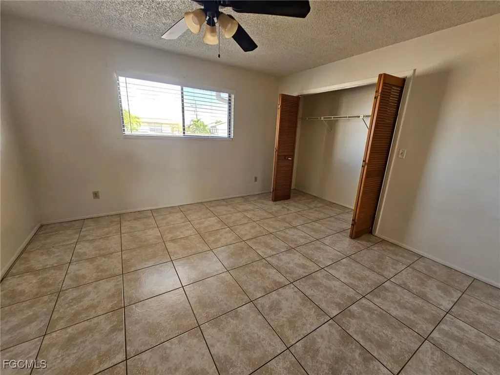 1221 SE 46th Lane Cape Coral FL 33904