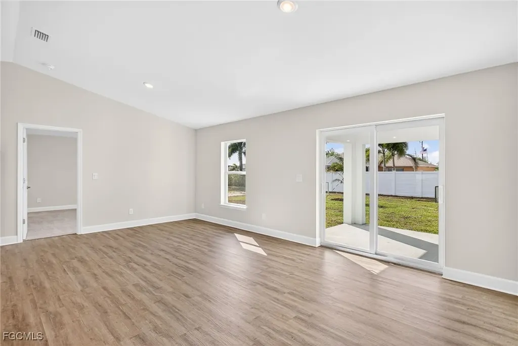1124 NW 19th Avenue Cape Coral FL 33993