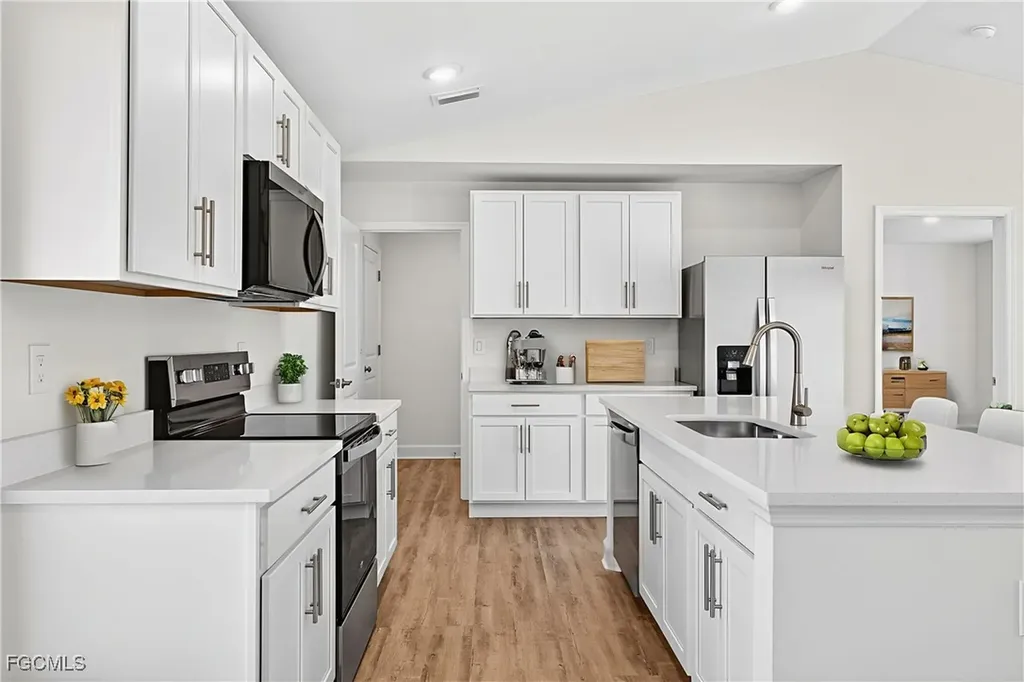 1124 NW 19th Avenue Cape Coral FL 33993