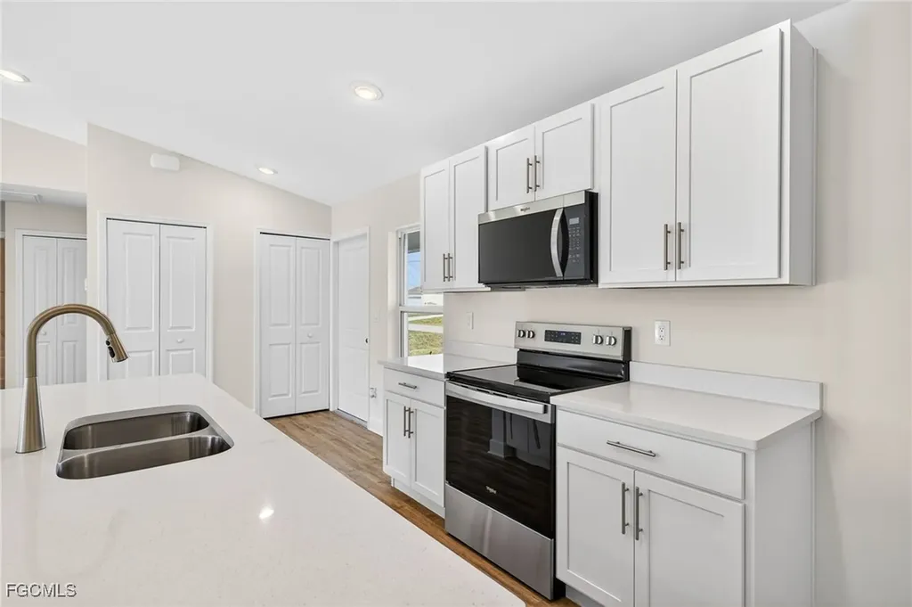 1124 NW 19th Avenue Cape Coral FL 33993
