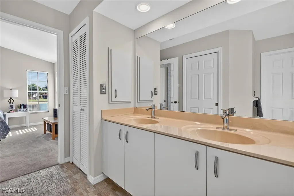 1790 Corona Del Sire Drive North Fort Myers FL 33917
