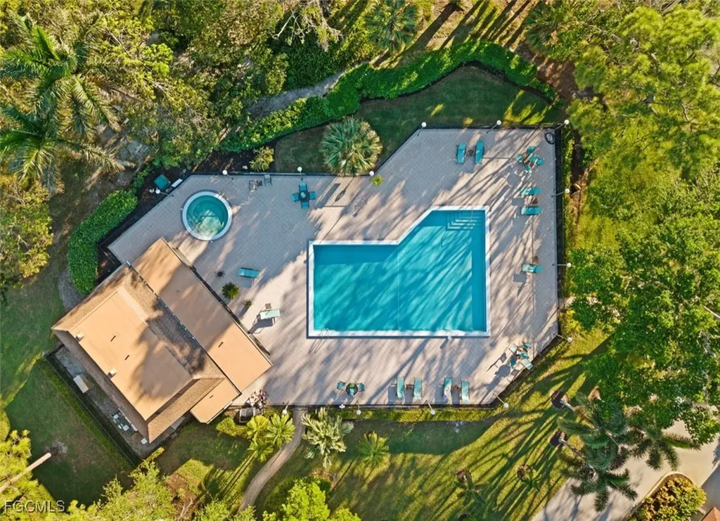 413 Augusta Boulevard Naples FL 34113