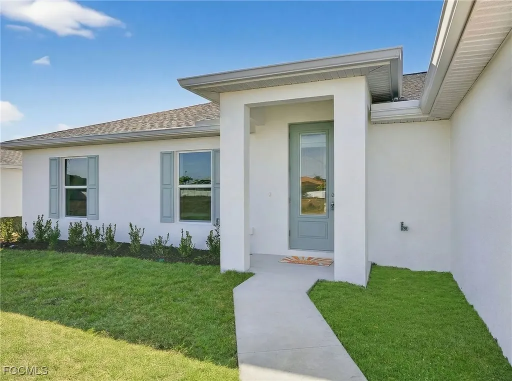1128 NW 19th Avenue Cape Coral FL 33993
