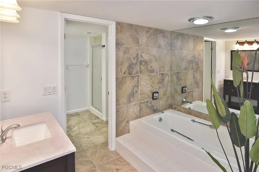 3350 N Key Drive North Fort Myers FL 33903