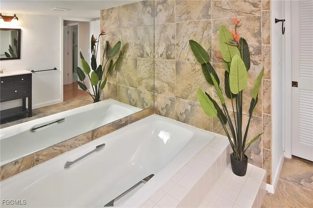 3350 N Key Drive North Fort Myers FL 33903