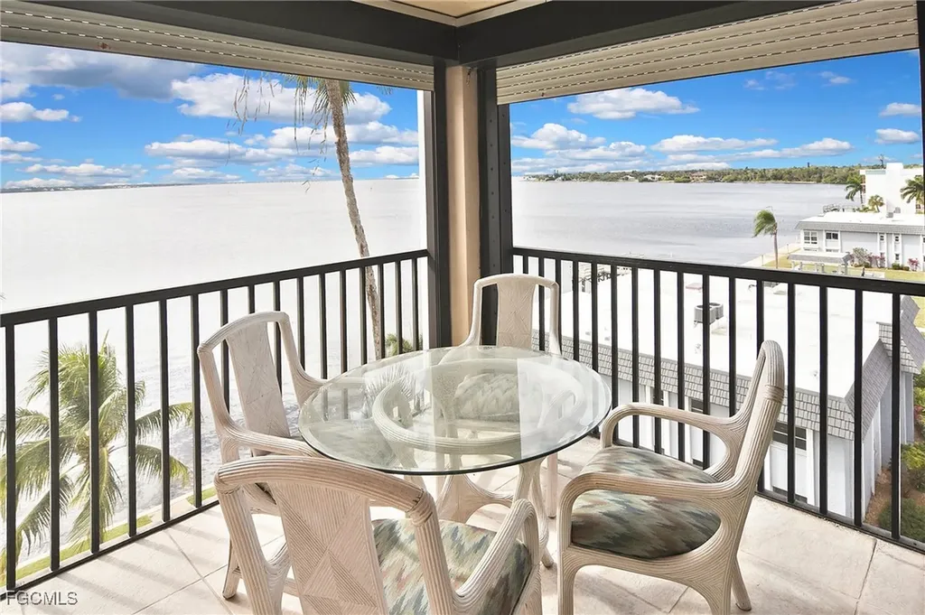 3350 N Key Drive North Fort Myers FL 33903