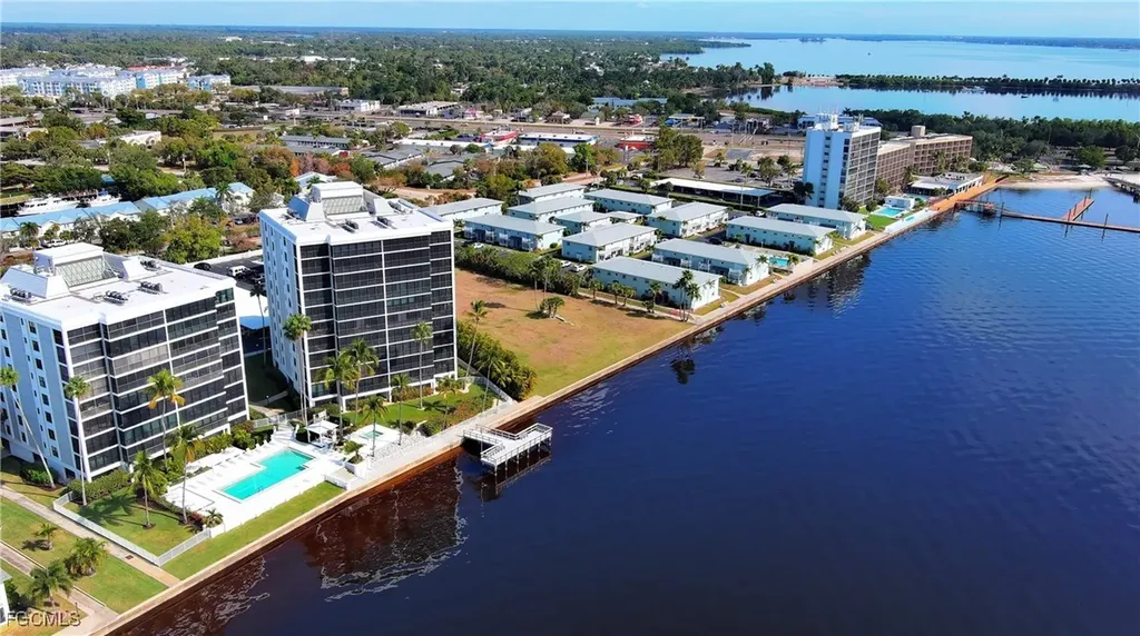 3350 N Key Drive North Fort Myers FL 33903