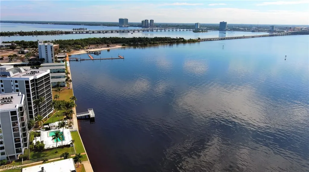 3350 N Key Drive North Fort Myers FL 33903