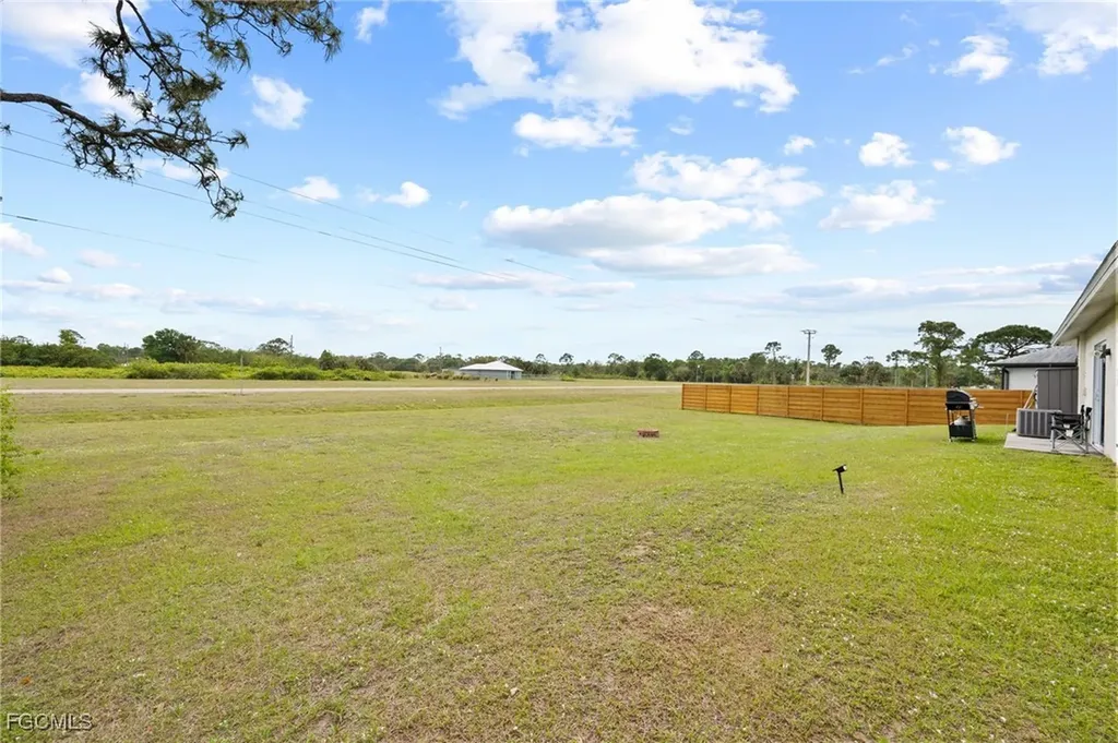 5011 Dania Circle Labelle FL 33935