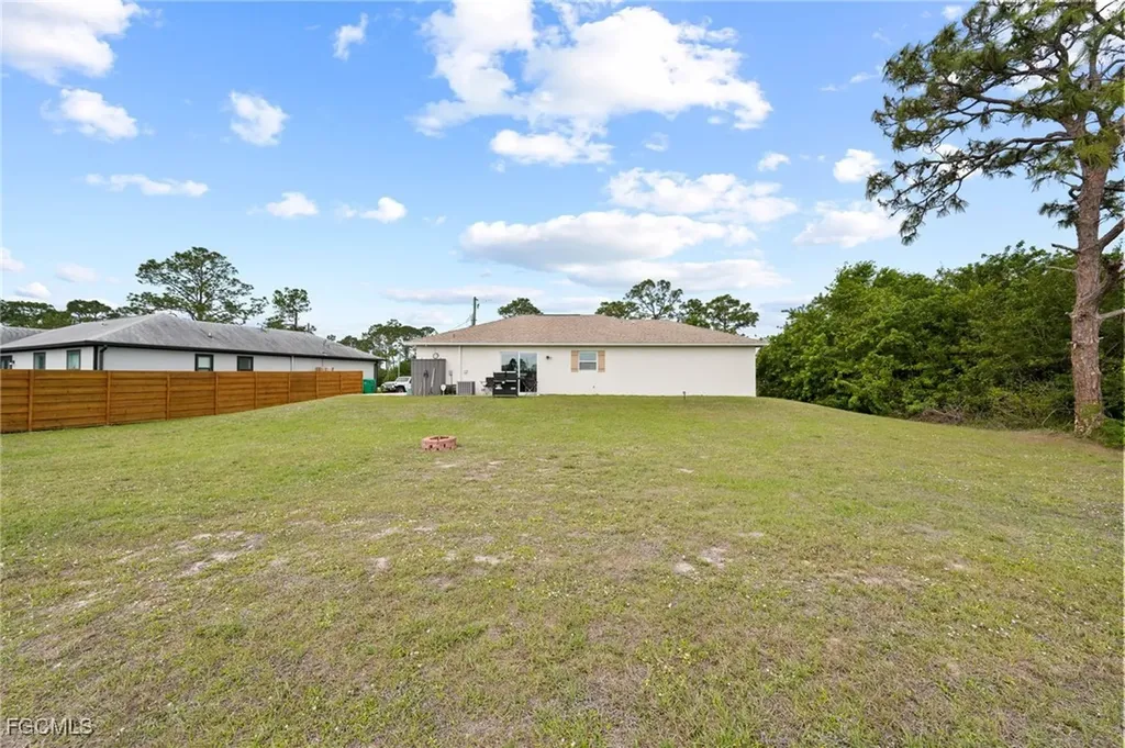 5011 Dania Circle Labelle FL 33935