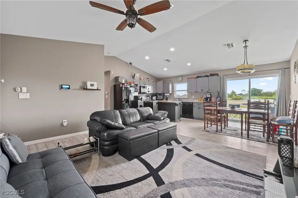 5011 Dania Circle Labelle FL 33935