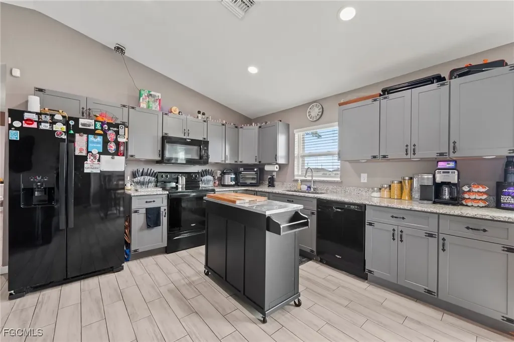 5011 Dania Circle Labelle FL 33935