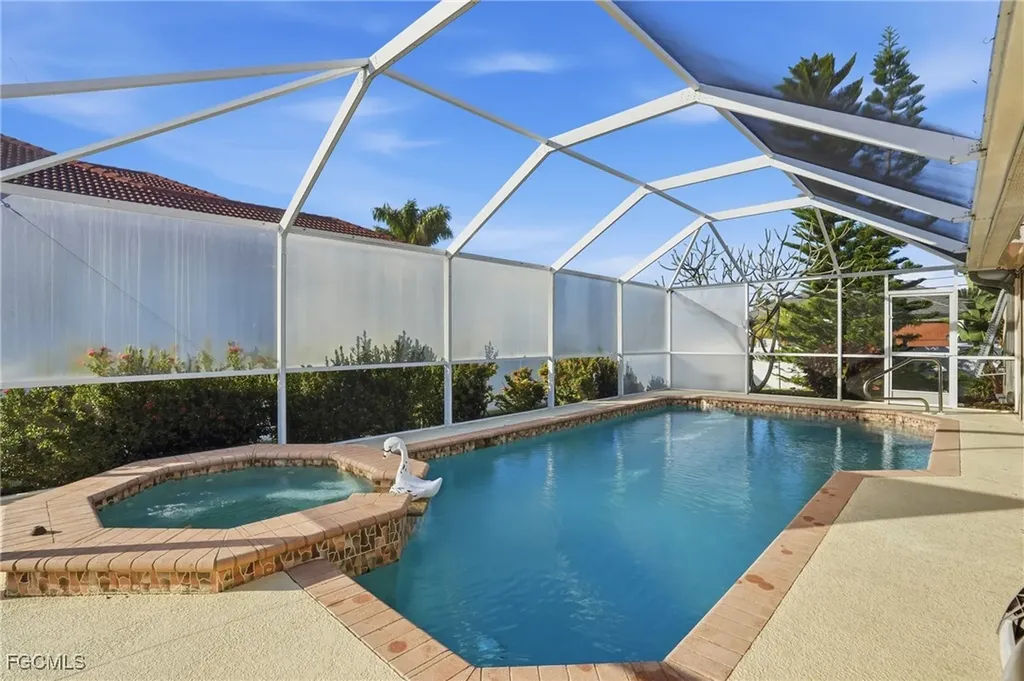 1422 SW 16th Terrace Cape Coral FL 33991