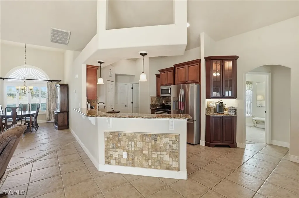 1422 SW 16th Terrace Cape Coral FL 33991
