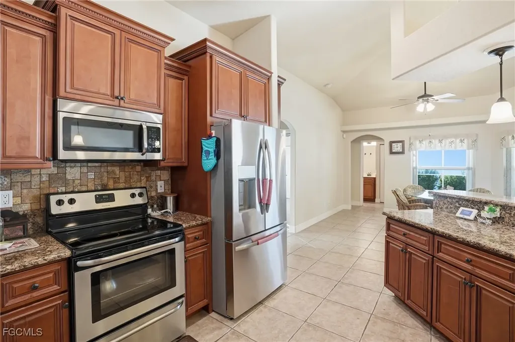 1422 SW 16th Terrace Cape Coral FL 33991
