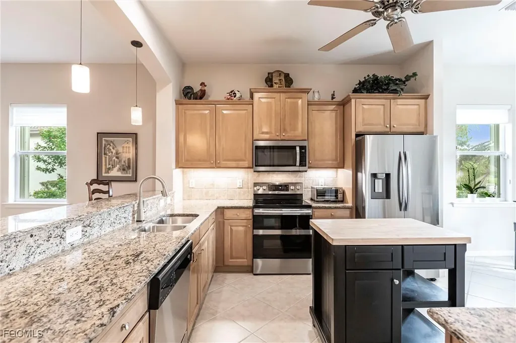 3640 Lakeview Isle Court Fort Myers FL 33905