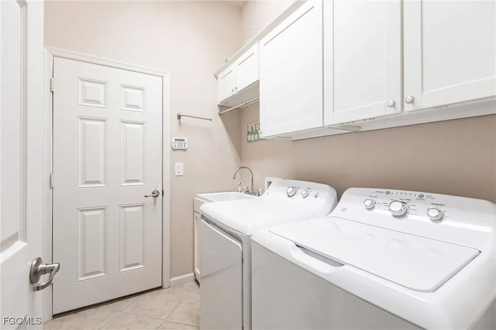 3640 Lakeview Isle Court Fort Myers FL 33905