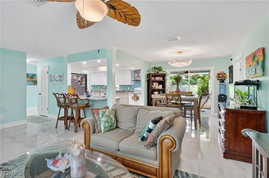 4638 Vinsetta Avenue North Fort Myers FL 33903