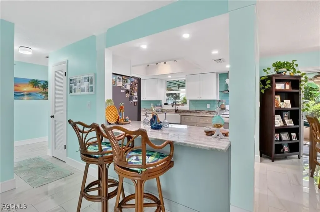 4638 Vinsetta Avenue North Fort Myers FL 33903