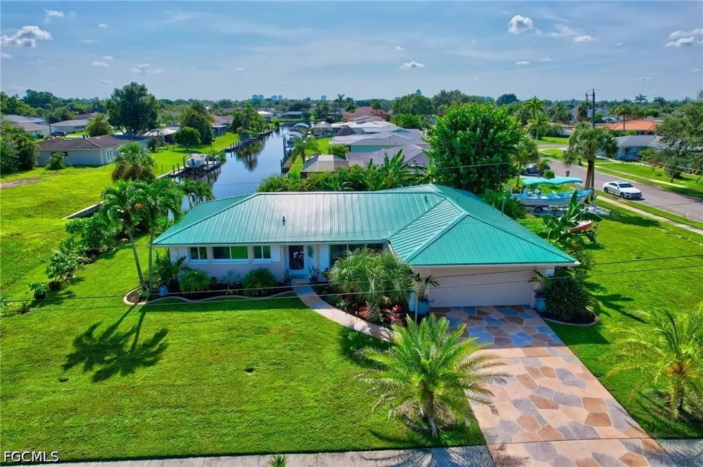 4638 Vinsetta Avenue North Fort Myers FL 33903
