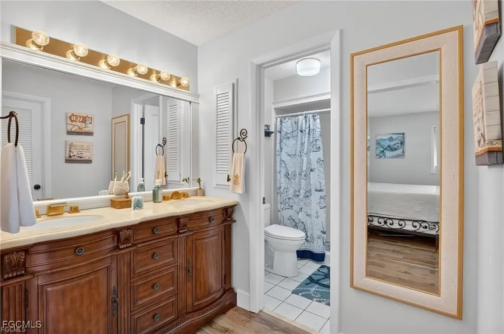 4638 Vinsetta Avenue North Fort Myers FL 33903