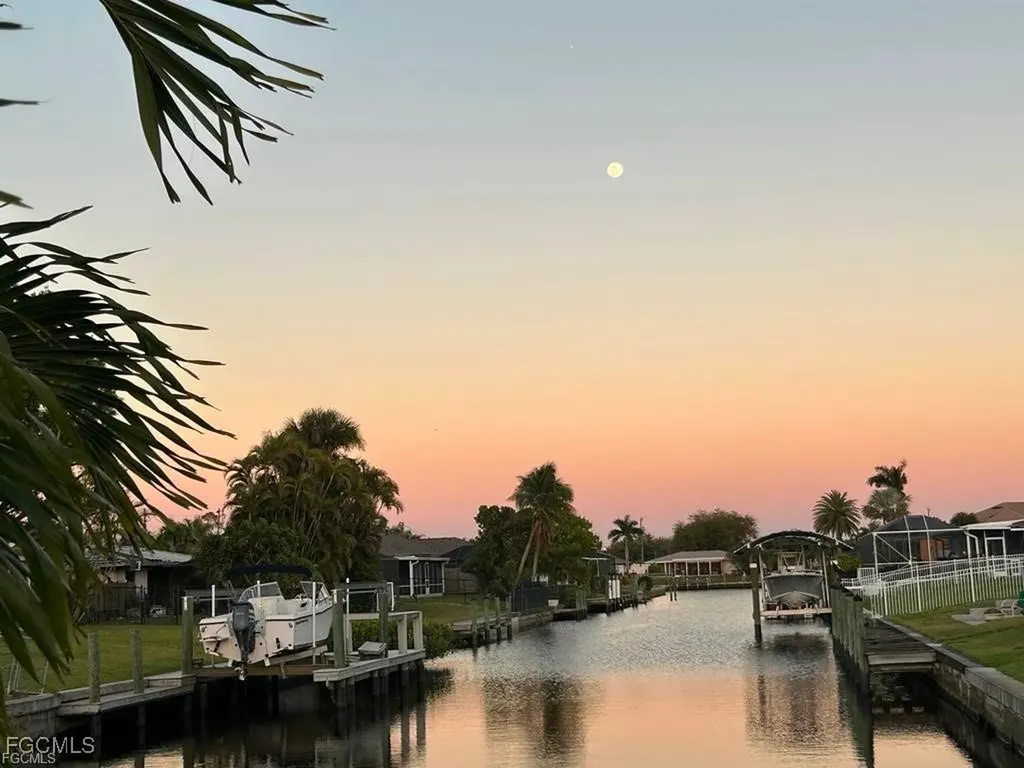 4638 Vinsetta Avenue North Fort Myers FL 33903