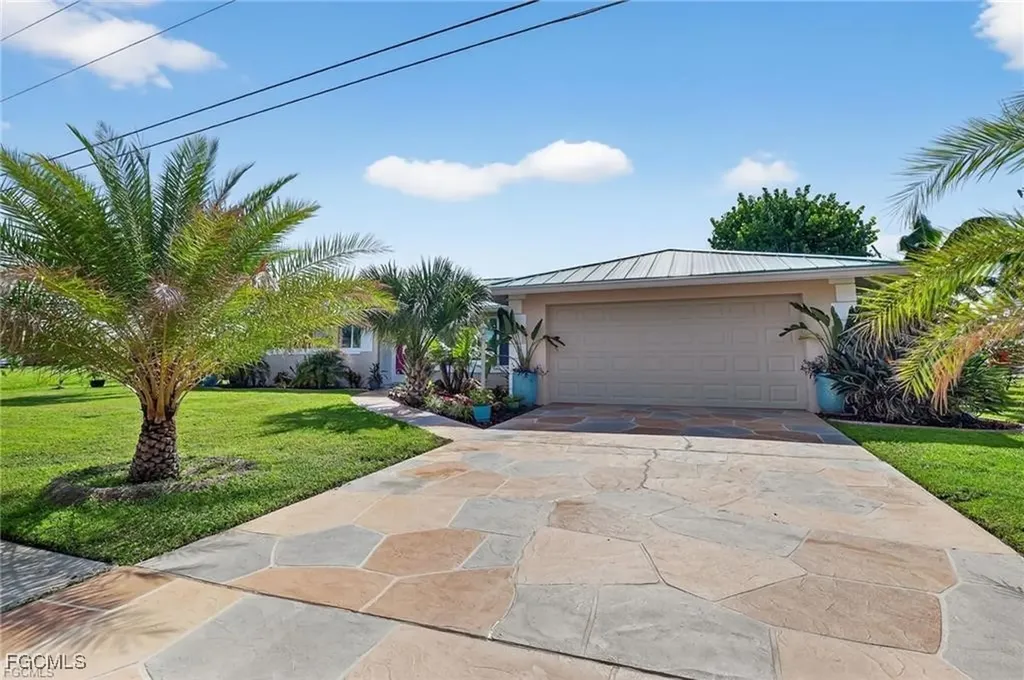 4638 Vinsetta Avenue North Fort Myers FL 33903