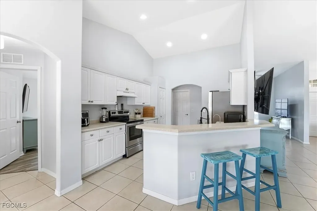 2625 NE 19th Place Cape Coral FL 33909