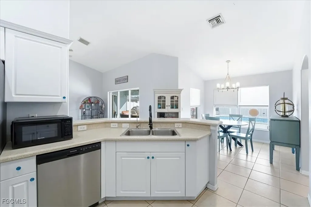 2625 NE 19th Place Cape Coral FL 33909