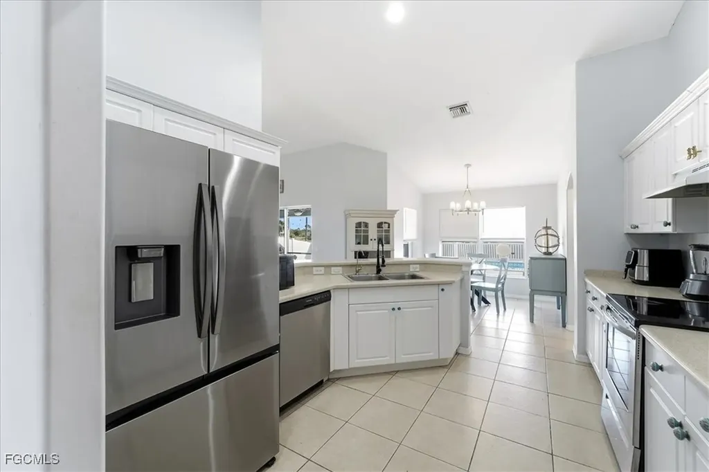 2625 NE 19th Place Cape Coral FL 33909