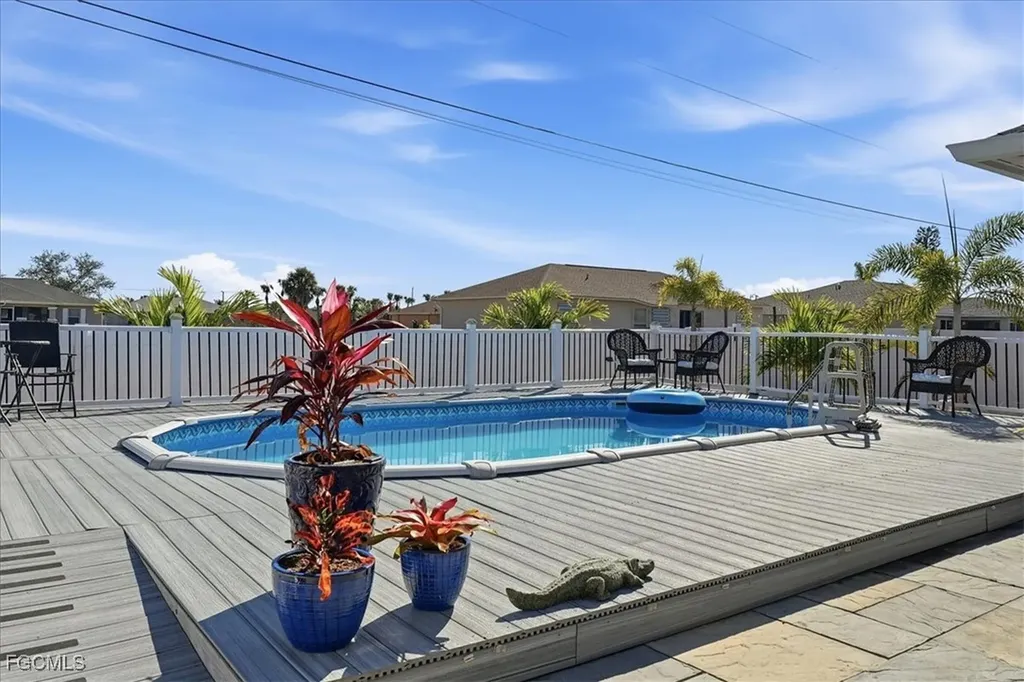 2625 NE 19th Place Cape Coral FL 33909
