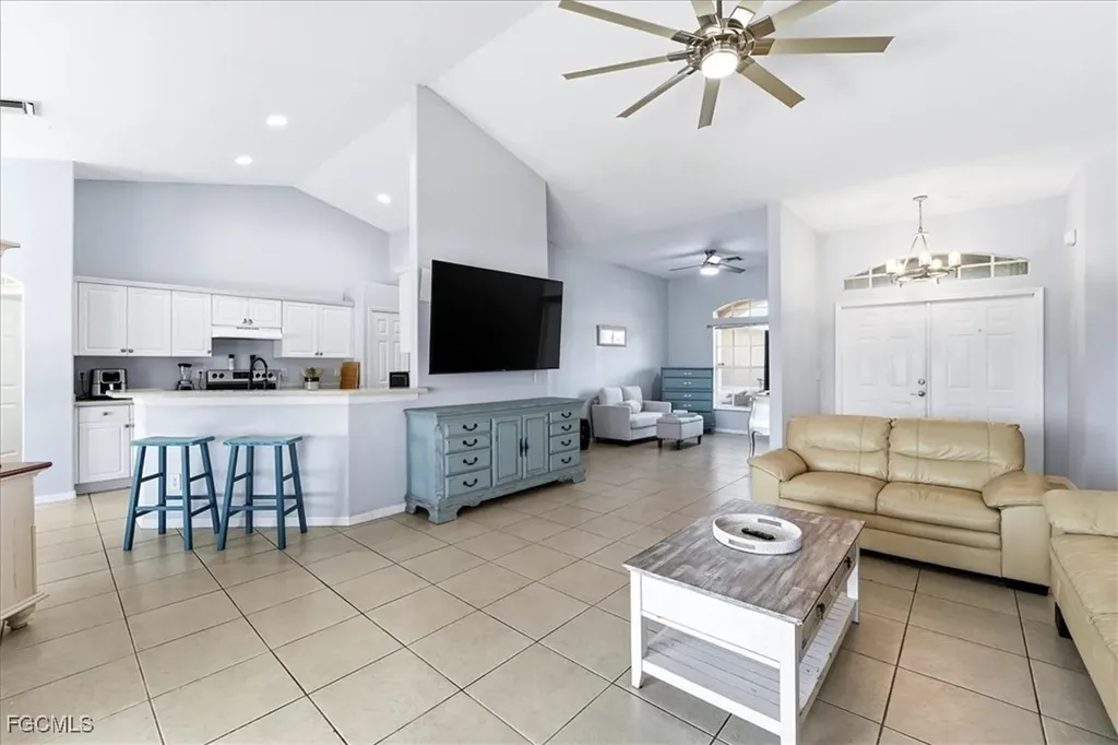 2625 NE 19th Place Cape Coral FL 33909
