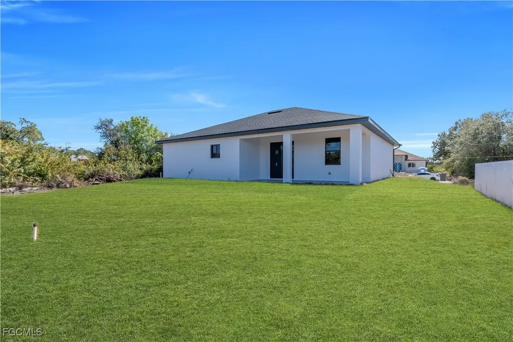 2902 4th Street SW Lehigh Acres FL 33976