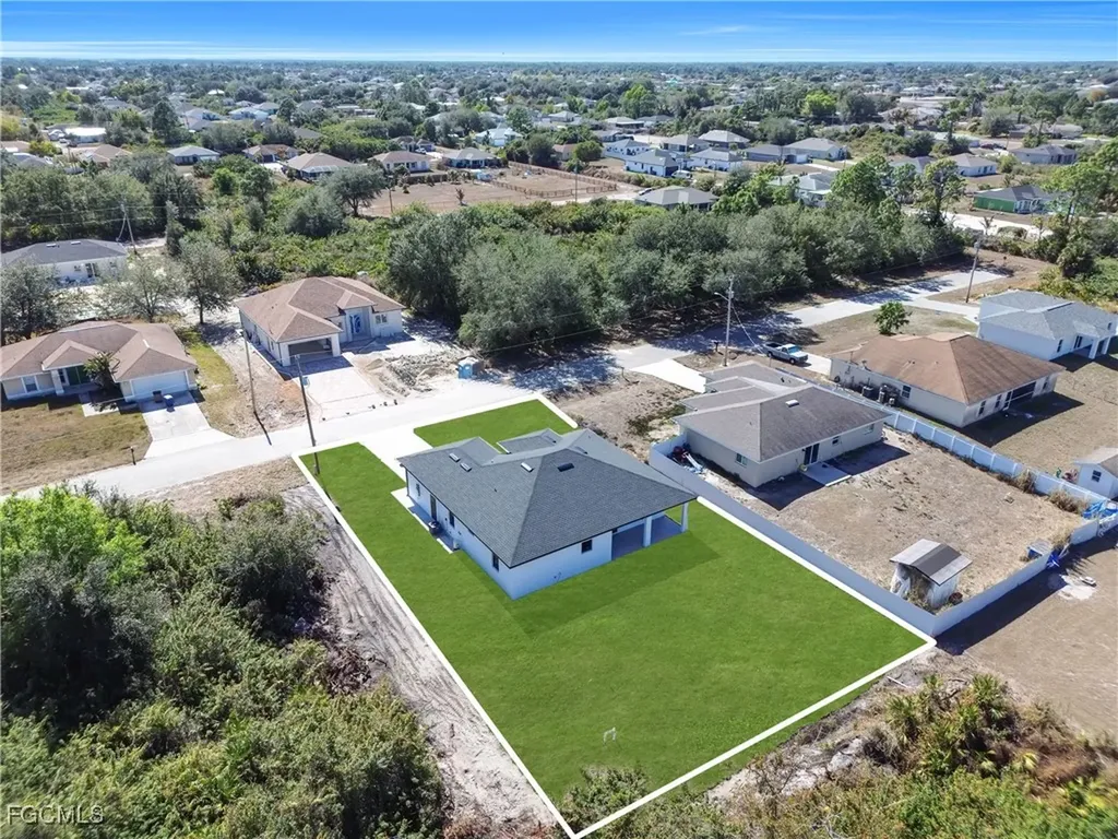 2902 4th Street SW Lehigh Acres FL 33976