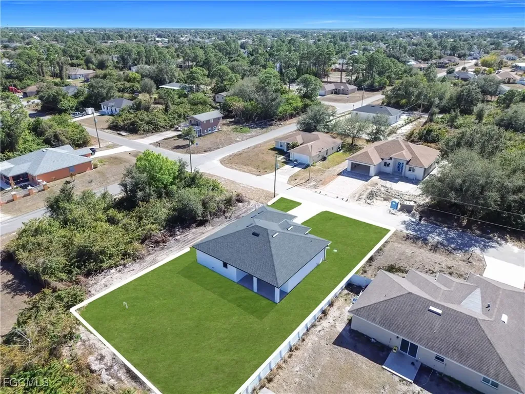 2902 4th Street SW Lehigh Acres FL 33976