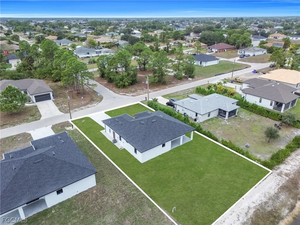 2901 Villa Avenue S Lehigh Acres FL 33976