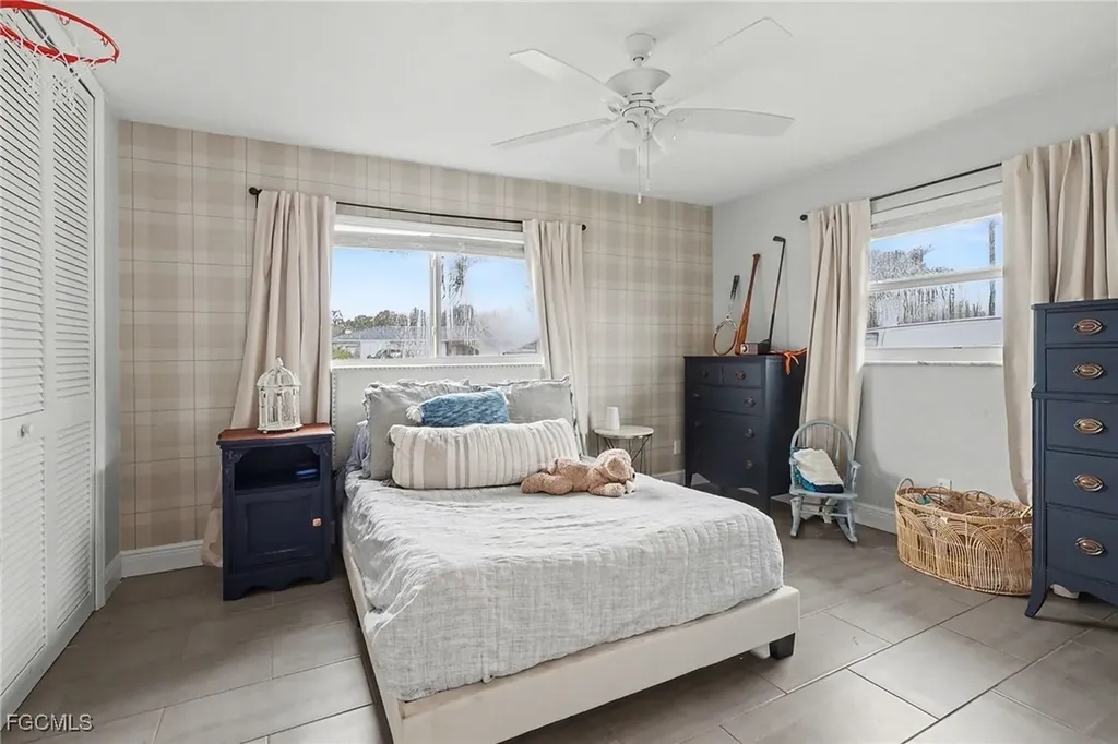 5220 Tower Drive Cape Coral FL 33904