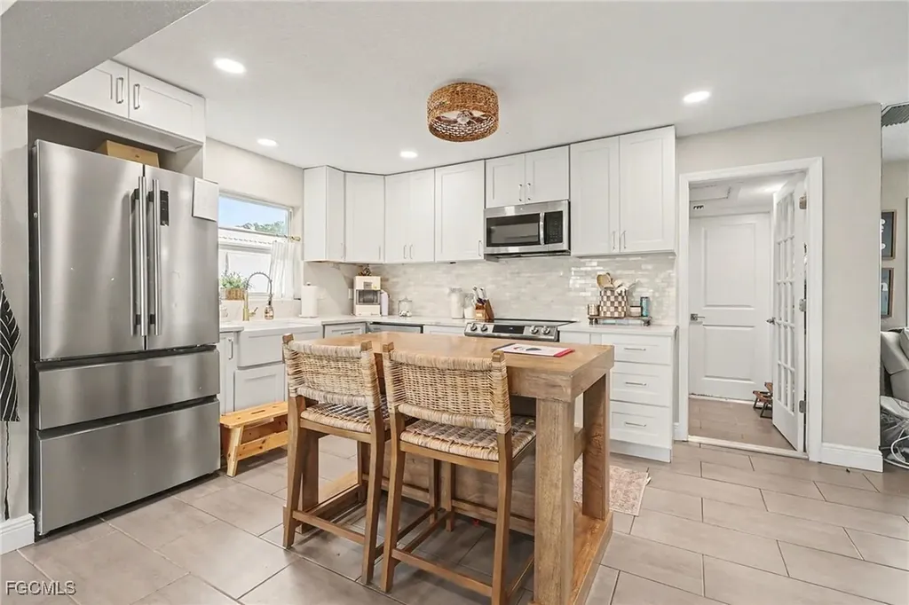 5220 Tower Drive Cape Coral FL 33904