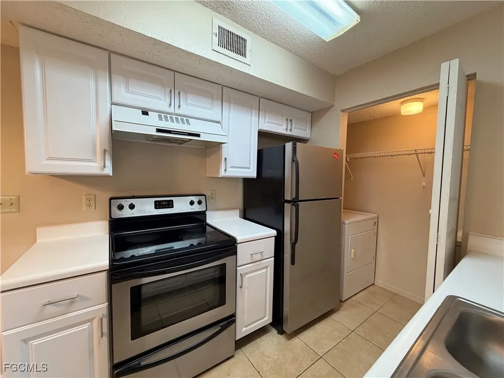 12561 Equestrian Circle Fort Myers FL 33907