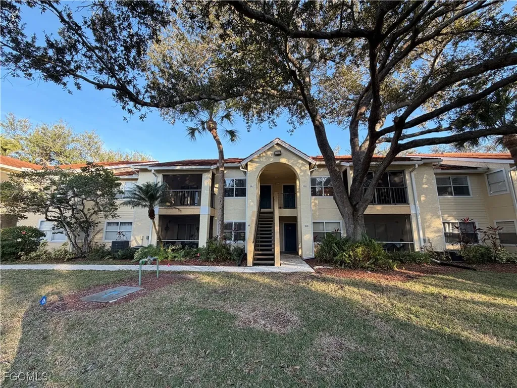 12561 Equestrian Circle Fort Myers FL 33907