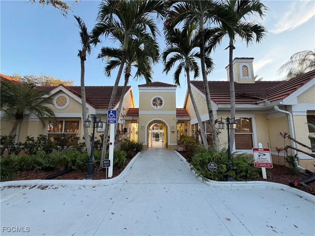 12561 Equestrian Circle Fort Myers FL 33907
